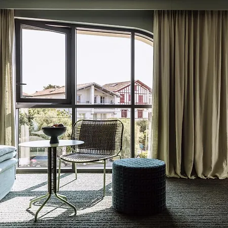 Hotel Le Garage 4*