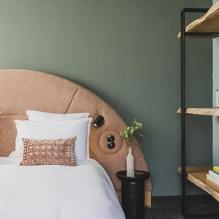 Le Garage Hotel 4*
