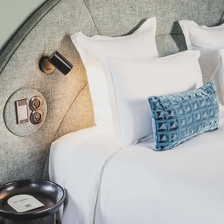 Le Garage Готель