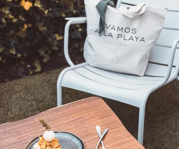 Готель Le Garage