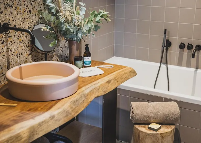 Le Garage Ξενοδοχείο 4*