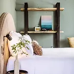 Le Garage Hotel 4*