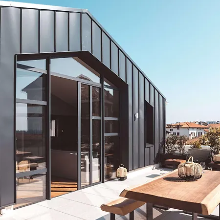 Le Garage Hotel 4*