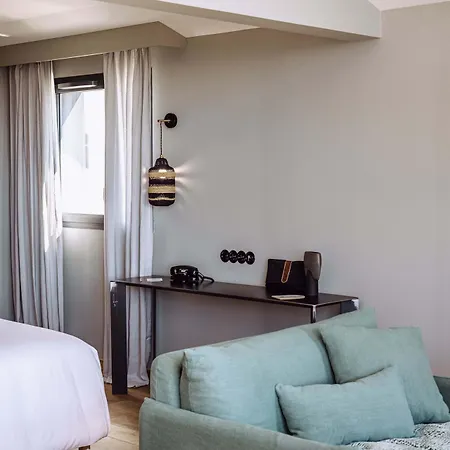 Le Garage Hotel 4*
